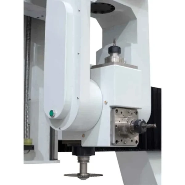 Centrul CNC pe 5 axe cu magazie ATC RF-5AH-ATC – Samach