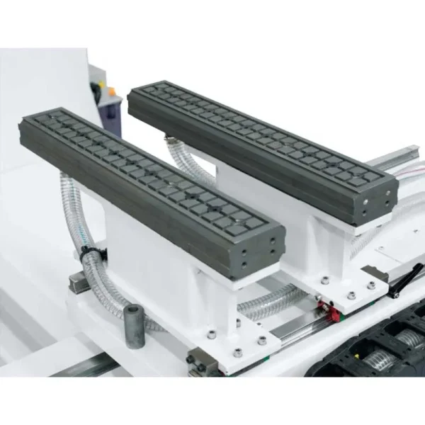 Centrul CNC pe 5 axe cu magazie ATC RF-5AH-ATC – Samach