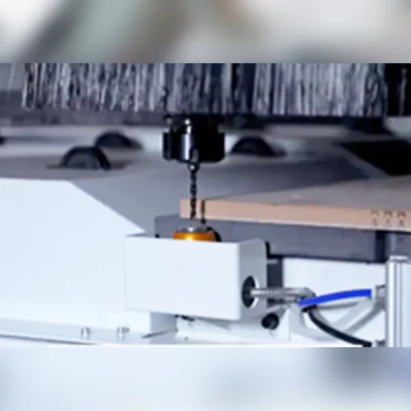 Linie de producție complet automatizată cu router CNC – Samach