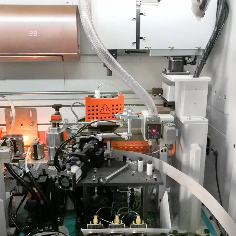 Tape-gluing_900x